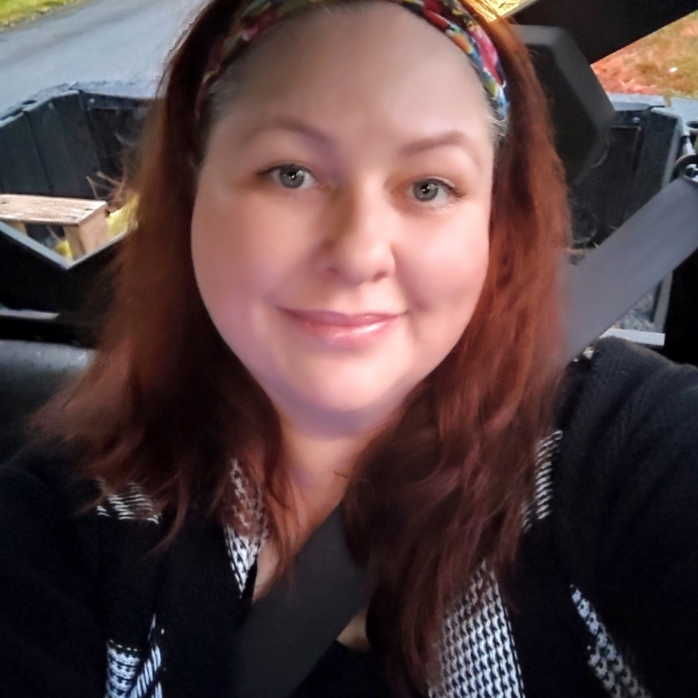 Meet your Posher, Laurel